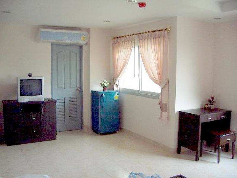 ROOM FOR RENT 3500 BHT PER MONTH LADPRAO 71, BKK TEL- 0866142259